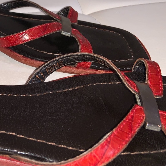 Donald J  Pliners Slides - Picture 3 of 6